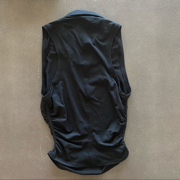 LuluLemon See the Horizon Tank - Picture 3 of 5